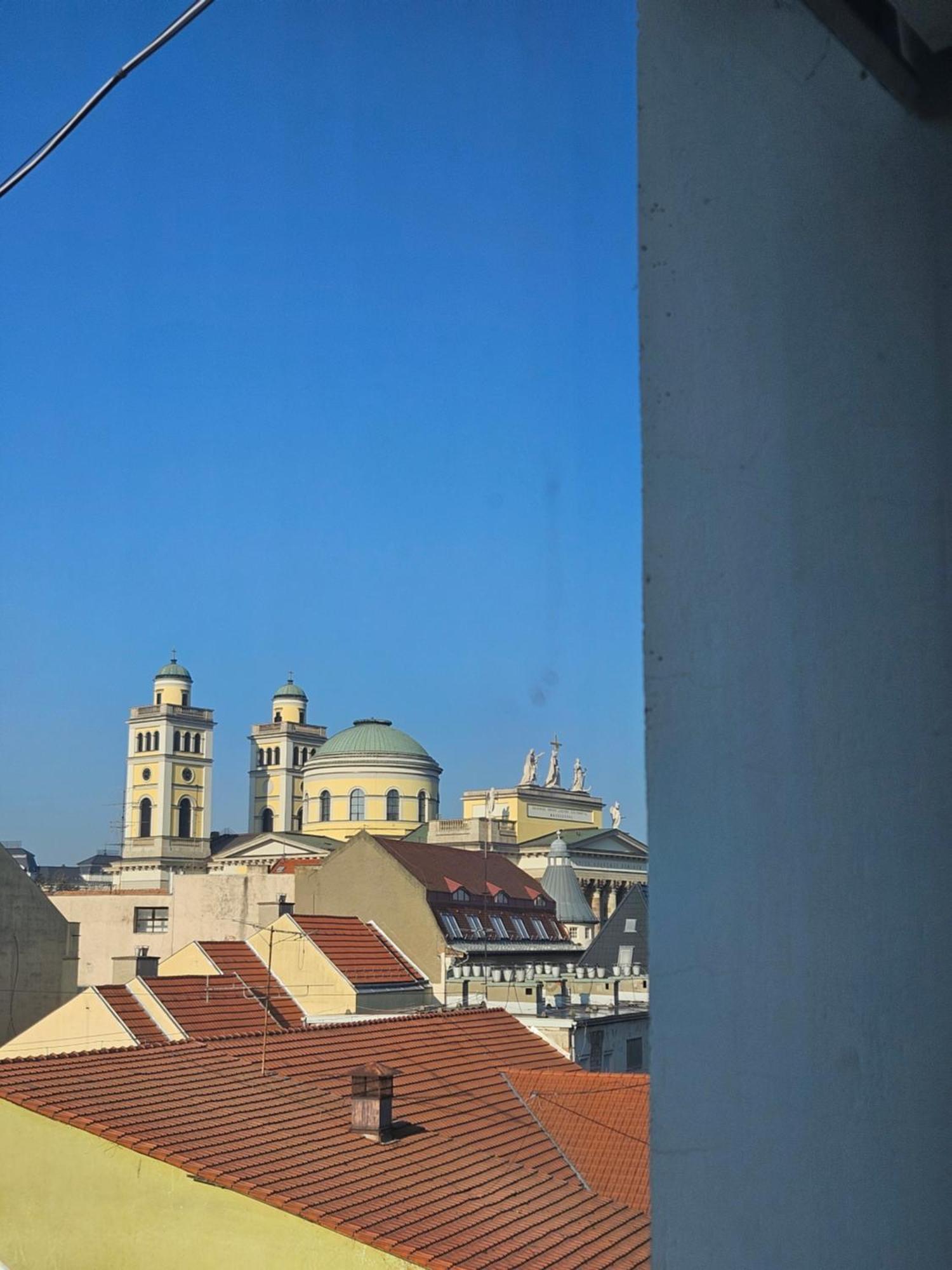 Hellowine Apartman II Eger Exterior foto